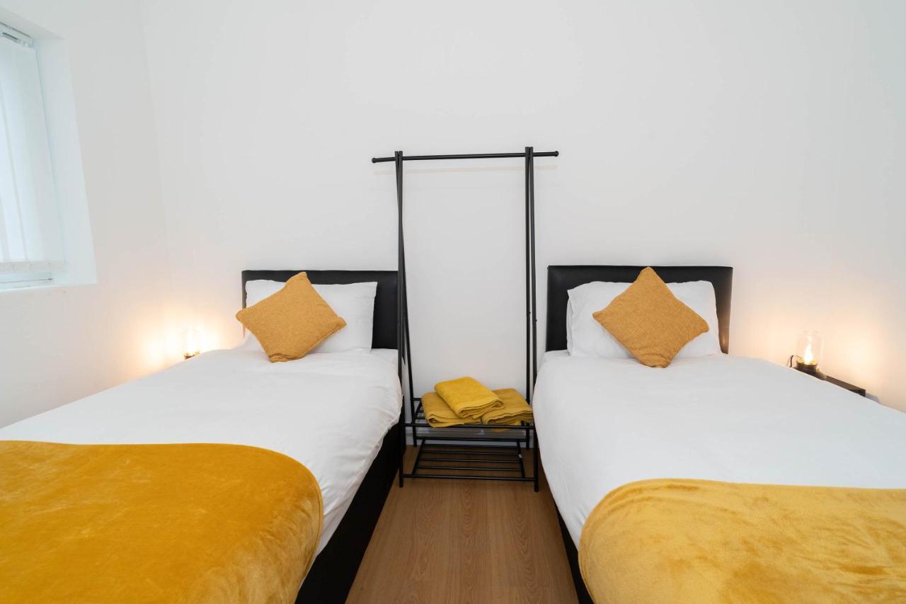 Two Bedroom Apartment-One Choice Stays- Jewellery Quarter 버밍엄 외부 사진