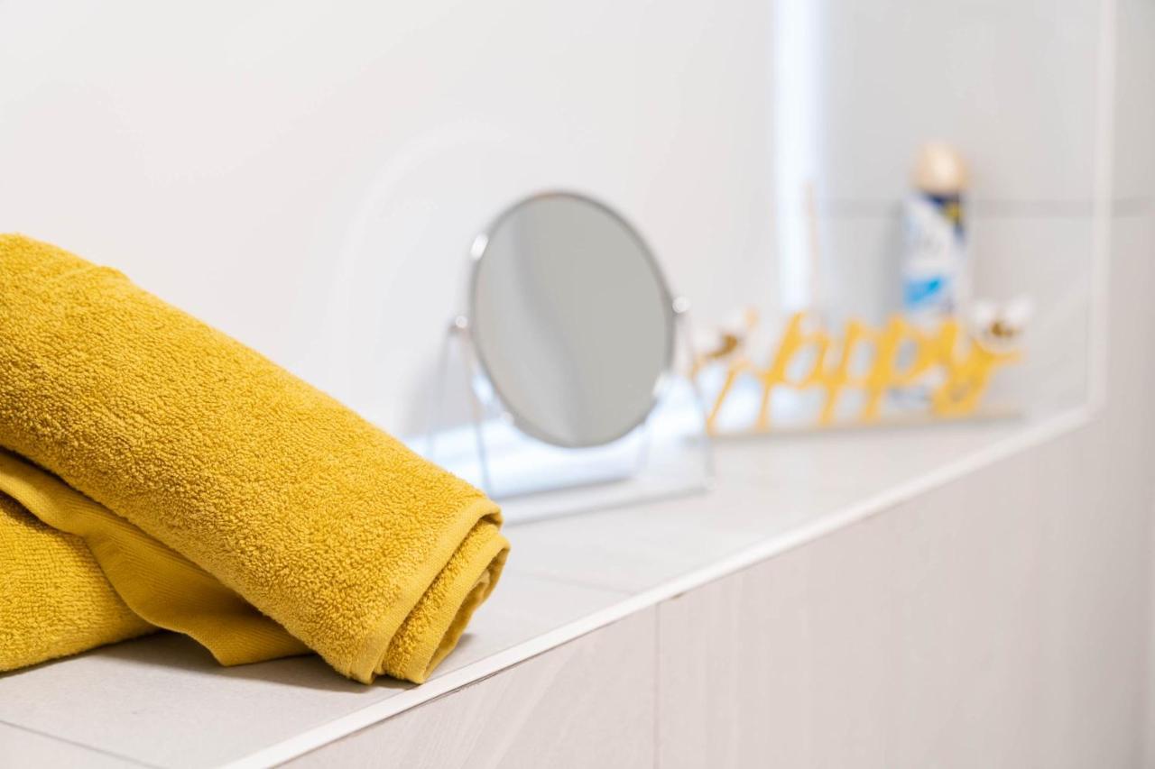 Two Bedroom Apartment-One Choice Stays- Jewellery Quarter 버밍엄 외부 사진