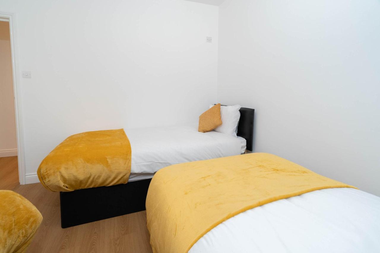 Two Bedroom Apartment-One Choice Stays- Jewellery Quarter 버밍엄 외부 사진