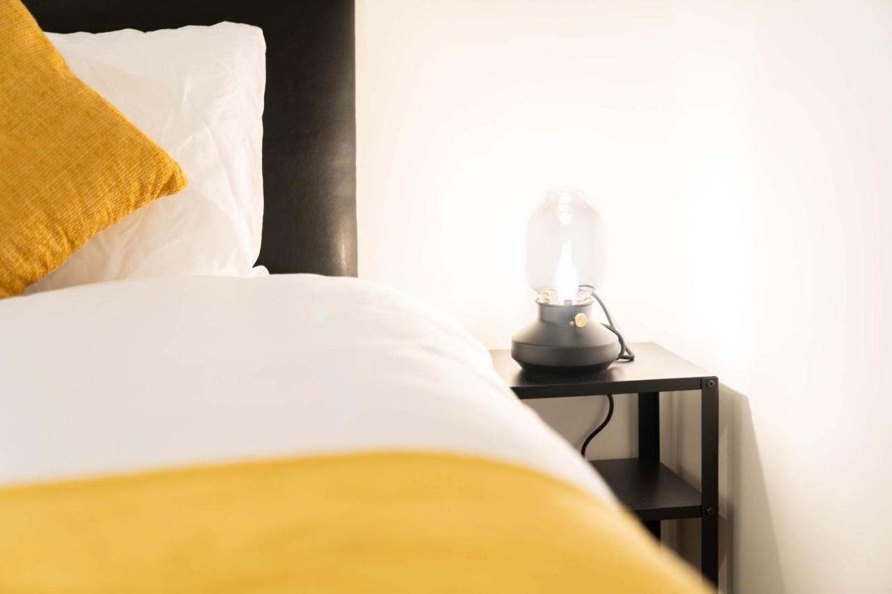 Two Bedroom Apartment-One Choice Stays- Jewellery Quarter 버밍엄 외부 사진