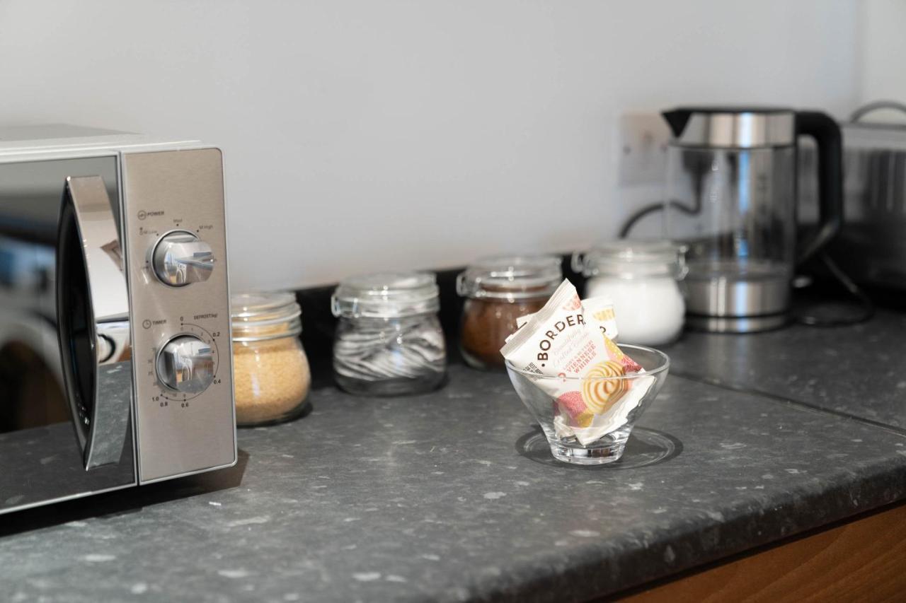 Two Bedroom Apartment-One Choice Stays- Jewellery Quarter 버밍엄 외부 사진